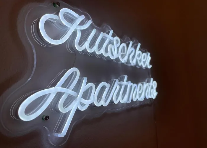 Boutique At Famous Kutschkermarkt *